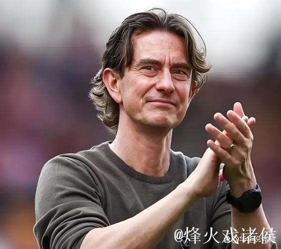 英媒：热刺主帅弗兰克暂留任